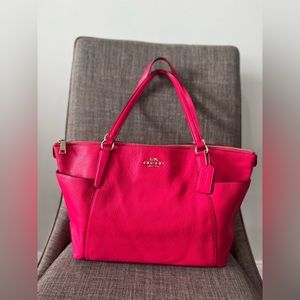 Coach Shoulder Bag / Hot Pink